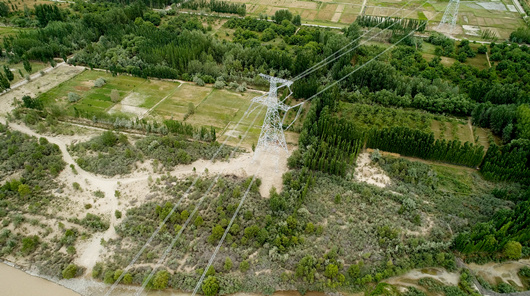 南疆750千伏電網(wǎng)延伸補(bǔ)強(qiáng)工程投運(yùn)