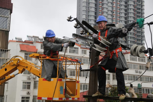 國(guó)家電網(wǎng)全力抗擊超強(qiáng)臺(tái)風(fēng)“利奇馬”